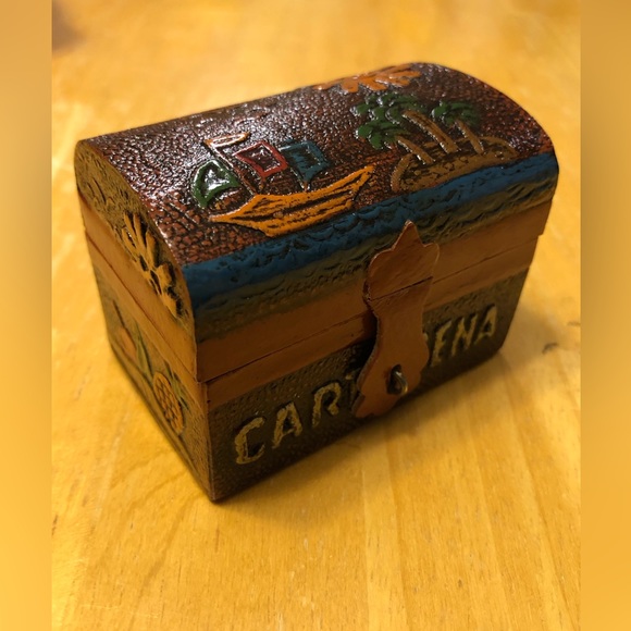Handcrafted jewellery trinket box - Picture 2 of 7